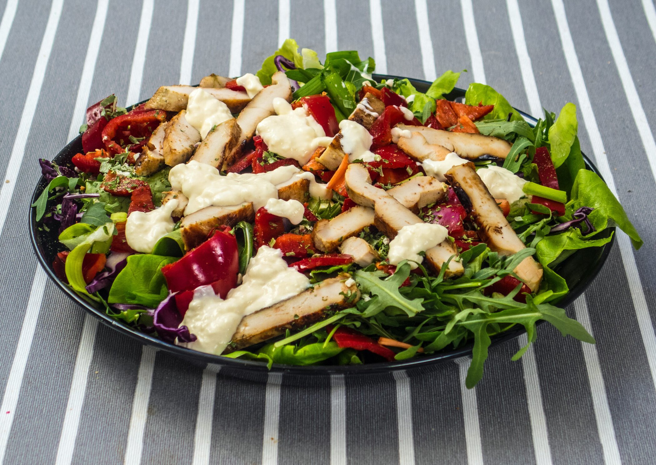 Low-Calorie High-Protein Meals for Busy Adults: Easy, Filling Ideas